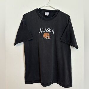 Vintage 90s Y2K Sun Faded Worn Alaska Embroidered Bear T Shirt • Sz Large Black